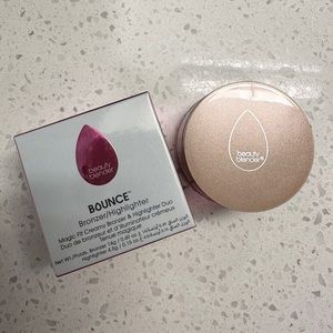 BeautyBlender BOUNCE Bronzer & Highlighter Duo in Pearl/Buff
